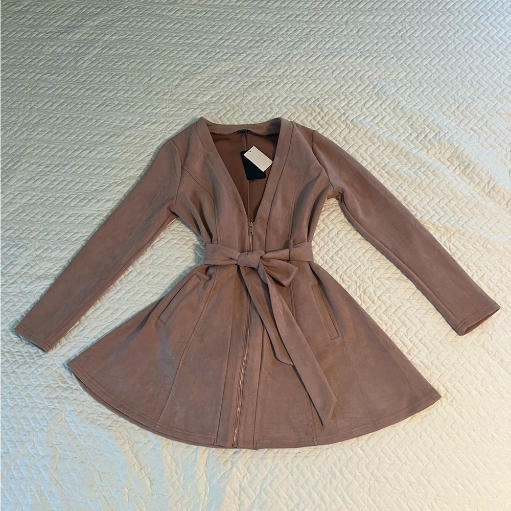 Tan fit and flare dress, size large, NWT